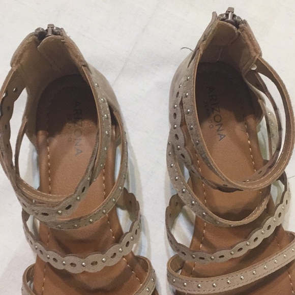 Arizona Sandals - Picture 3 of 8